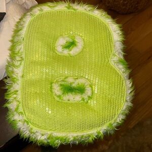 LETTER B PILLOW